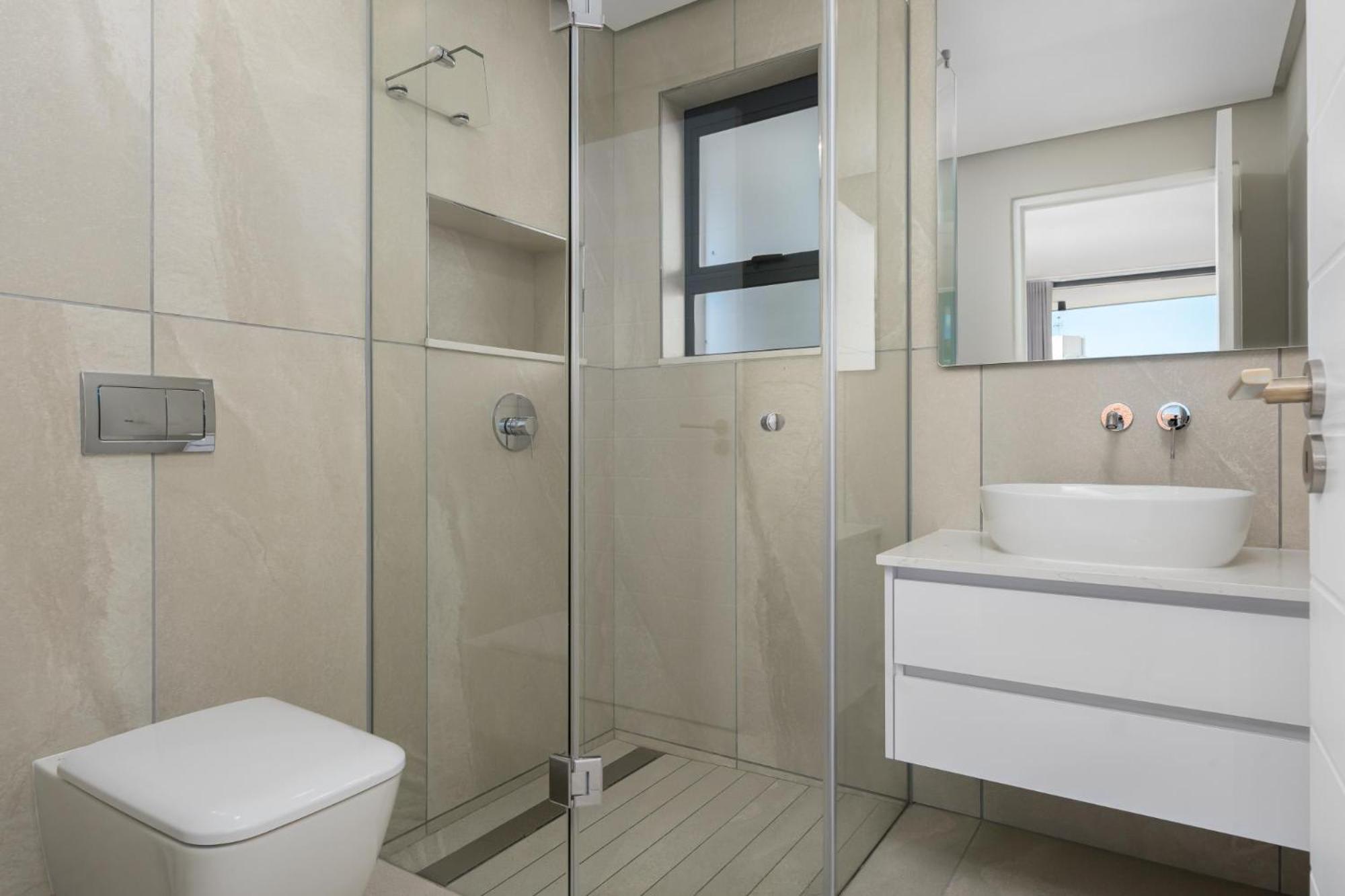 Apartment Secure Modern W Views Bantry Pad Cape Town