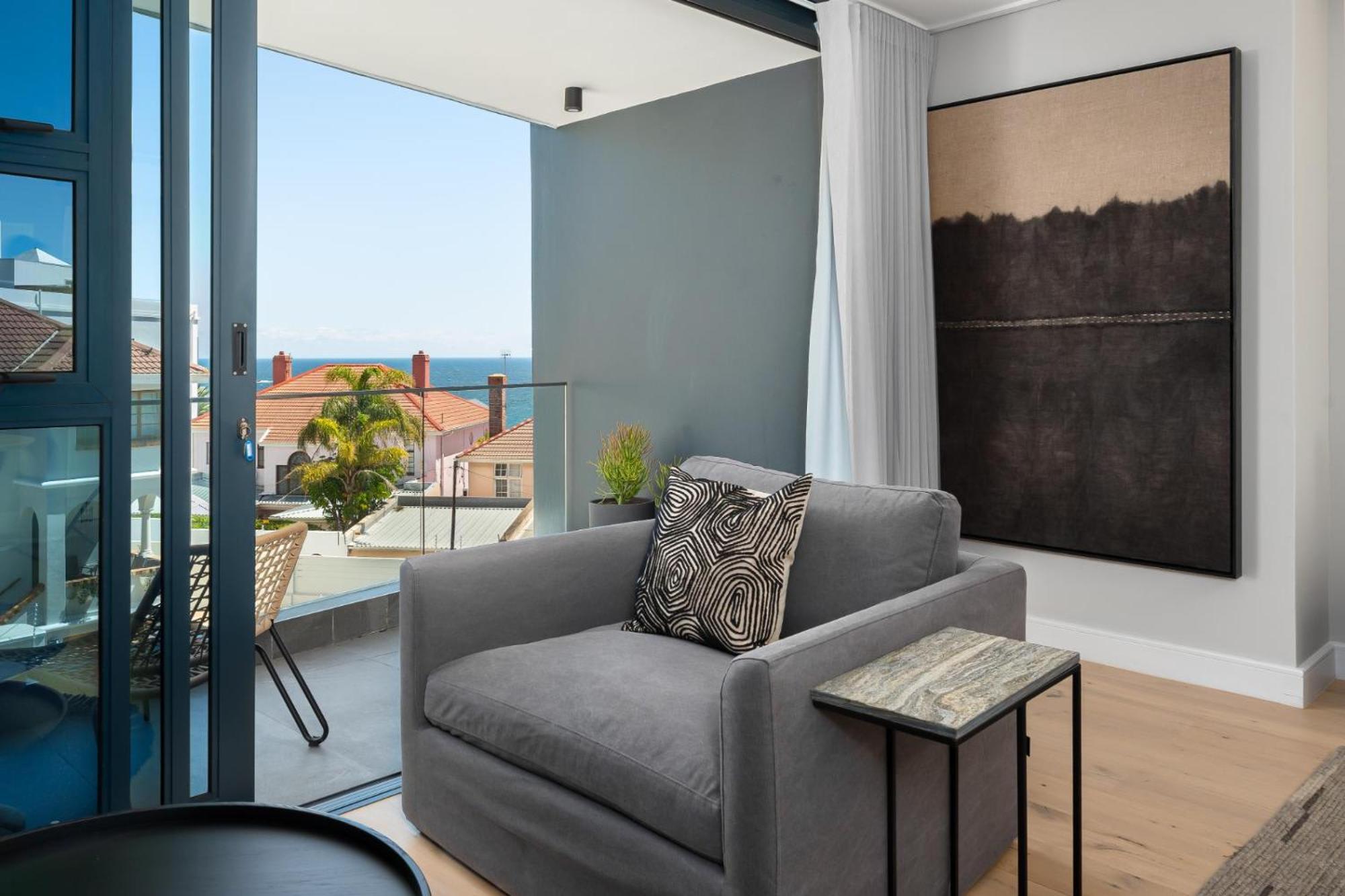 Secure Modern W Views Bantry Pad Apartment