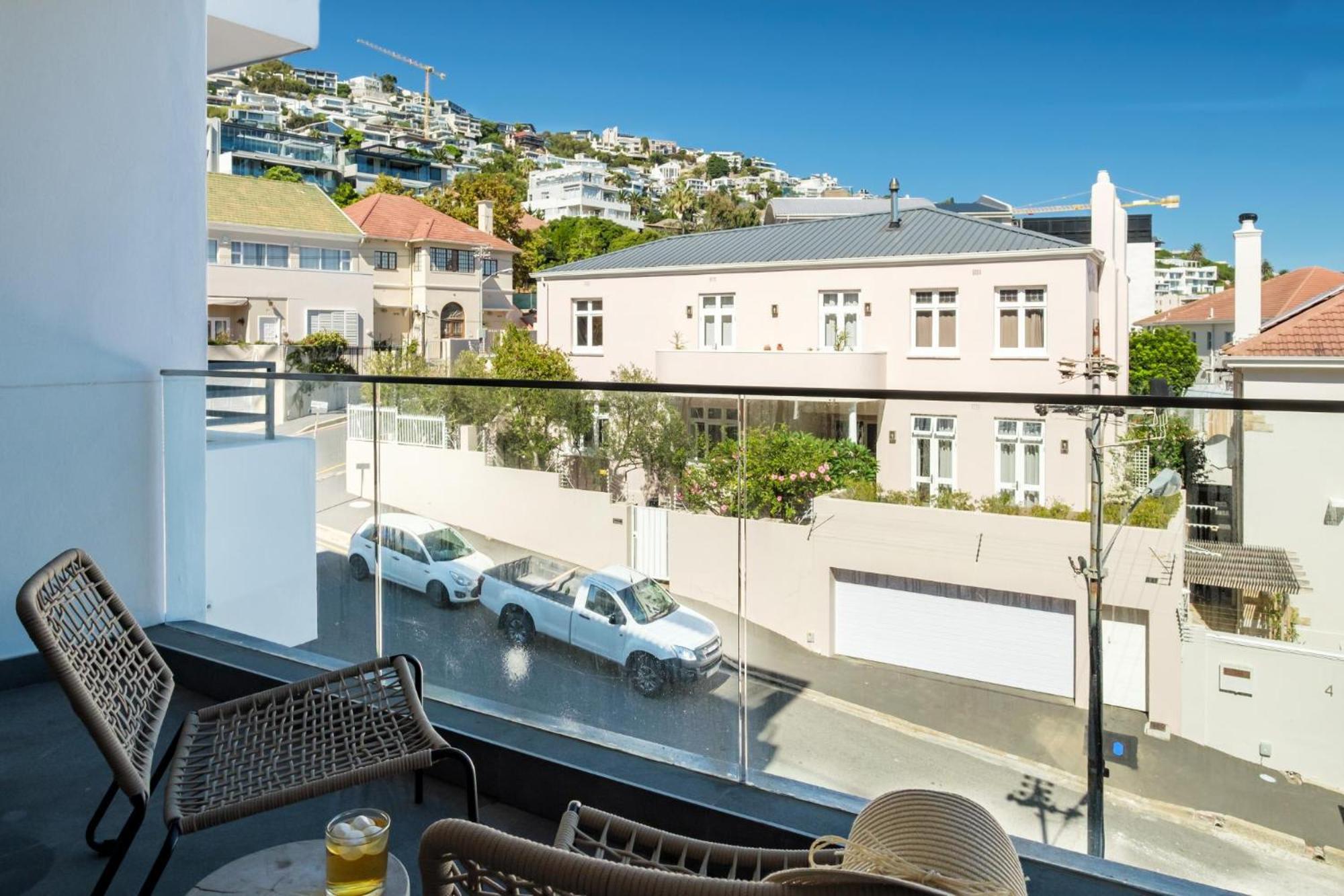 Secure Modern W Views Bantry Pad Apartment Cape Town