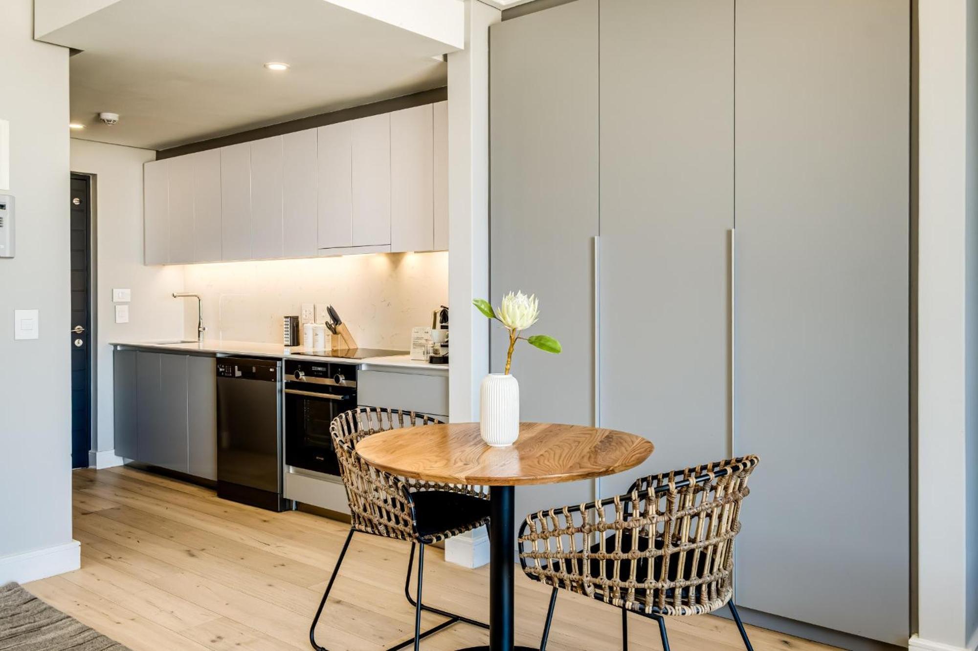 Apartment Secure Modern W Views Bantry Pad Cape Town